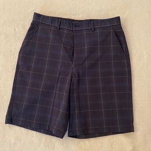 Men’s golf shorts